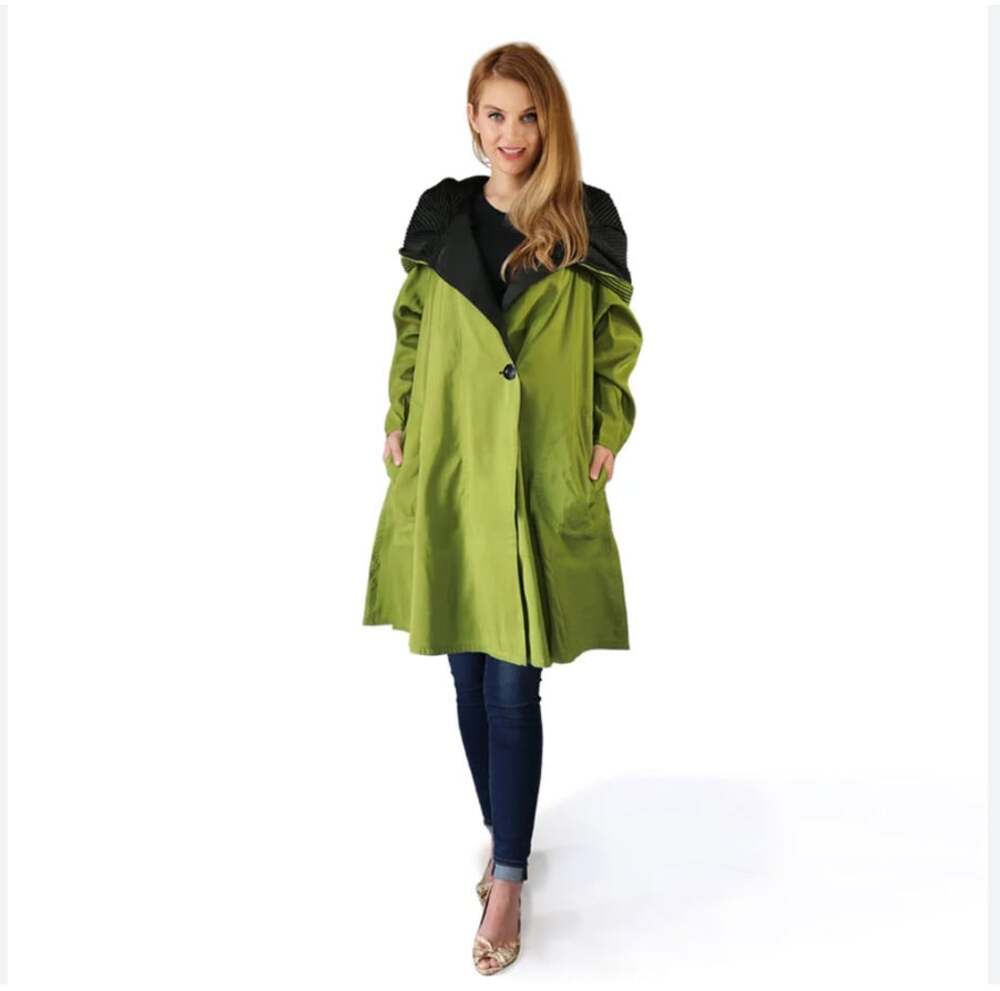 Mycra Pac Coat Womens 0 Green Taffeta Pleated Collar Mid Length Rain Travel